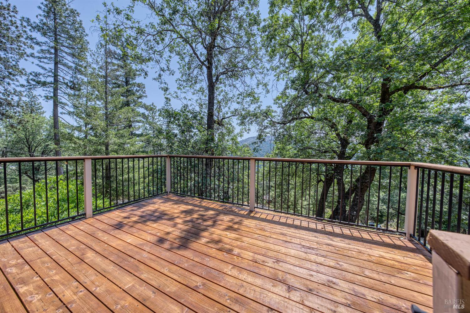 Detail Gallery Image 33 of 47 For 9591 Lassen Dr, Cobb,  CA 95426 - 3 Beds | 2 Baths