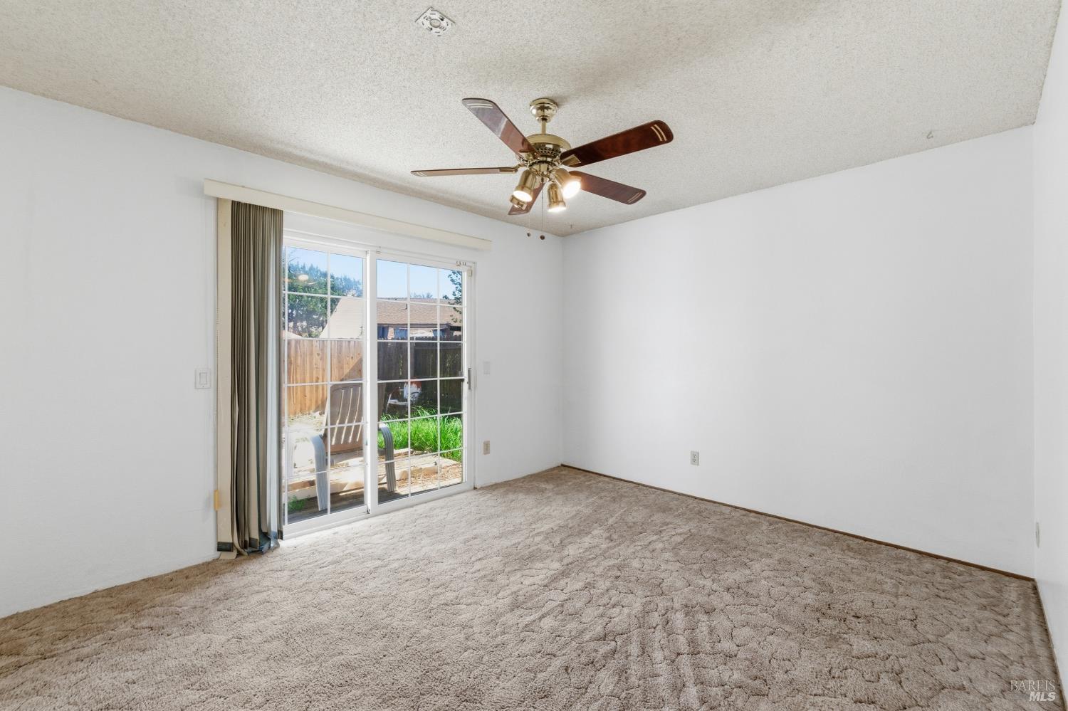 Detail Gallery Image 20 of 43 For 532 Gregory Dr, Vacaville,  CA 95687 - 4 Beds | 2 Baths