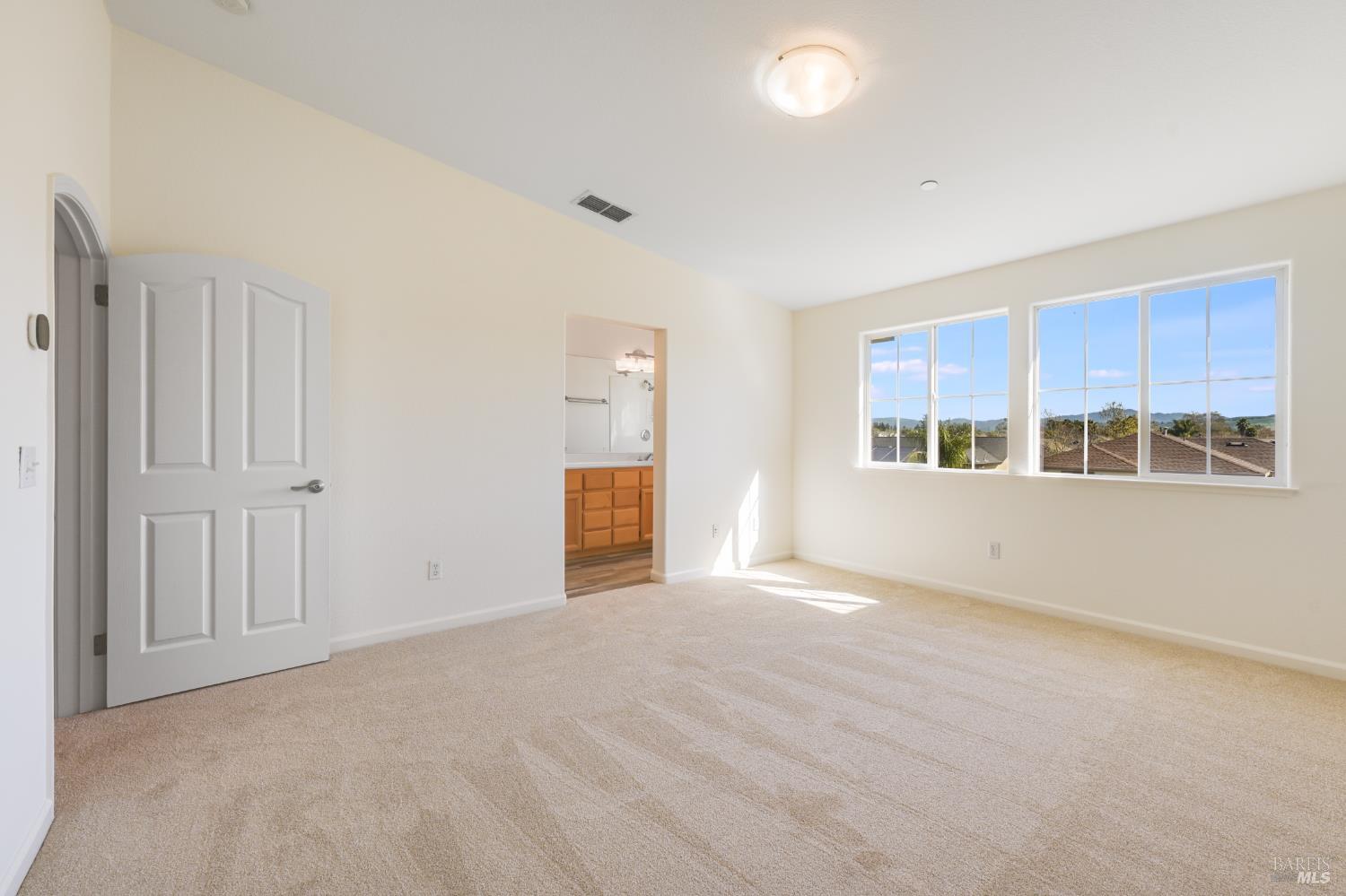 Detail Gallery Image 9 of 26 For 2835 Coleman Glen Ln, Santa Rosa,  CA 95407 - 3 Beds | 3 Baths