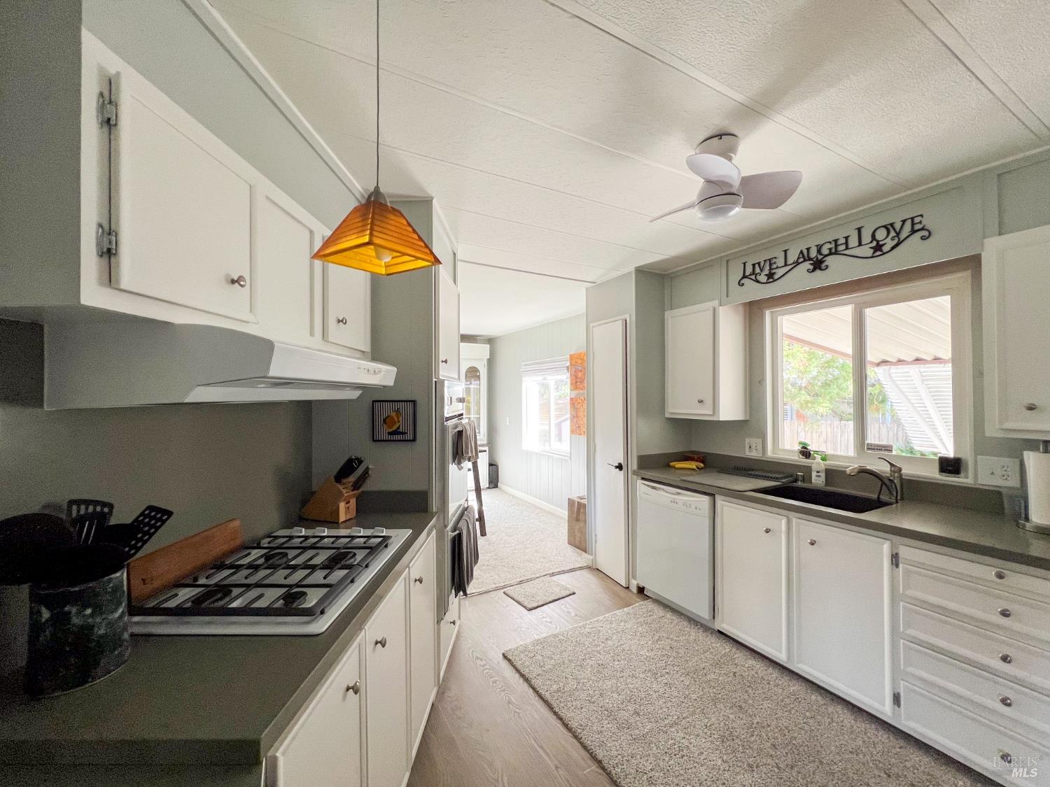 Detail Gallery Image 20 of 66 For 145 Bear Flag Rd, Sonoma,  CA 95476 - 3 Beds | 2 Baths