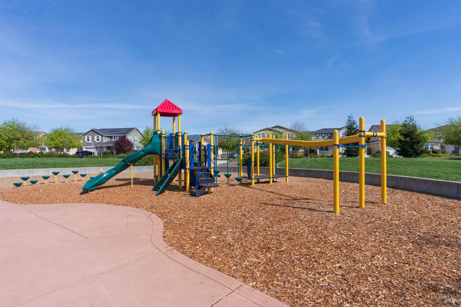 Detail Gallery Image 40 of 44 For 7465 Walker Way, Rohnert Park,  CA 94928 - 3 Beds | 2/1 Baths