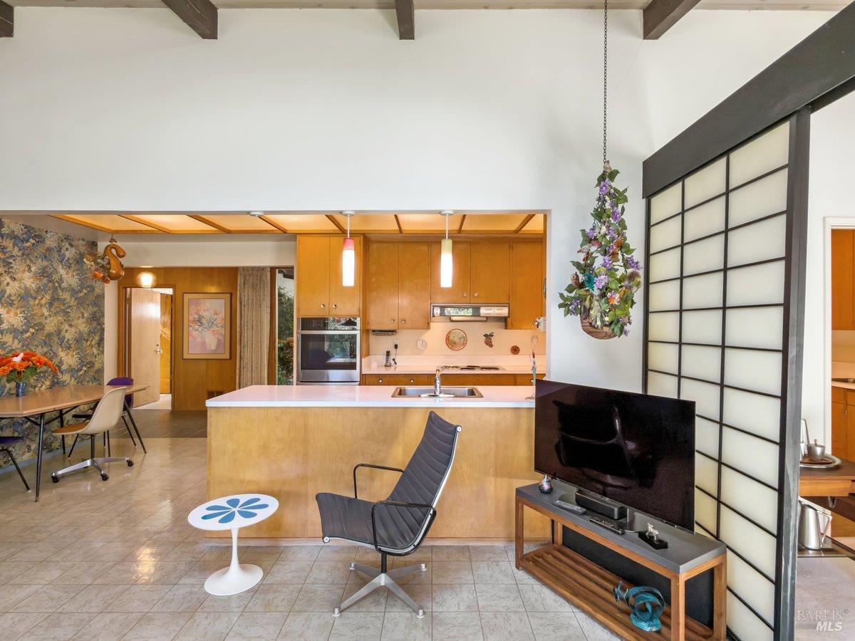 Detail Gallery Image 25 of 58 For 5 Mather Rd, San Anselmo,  CA 94960 - 5 Beds | 2 Baths