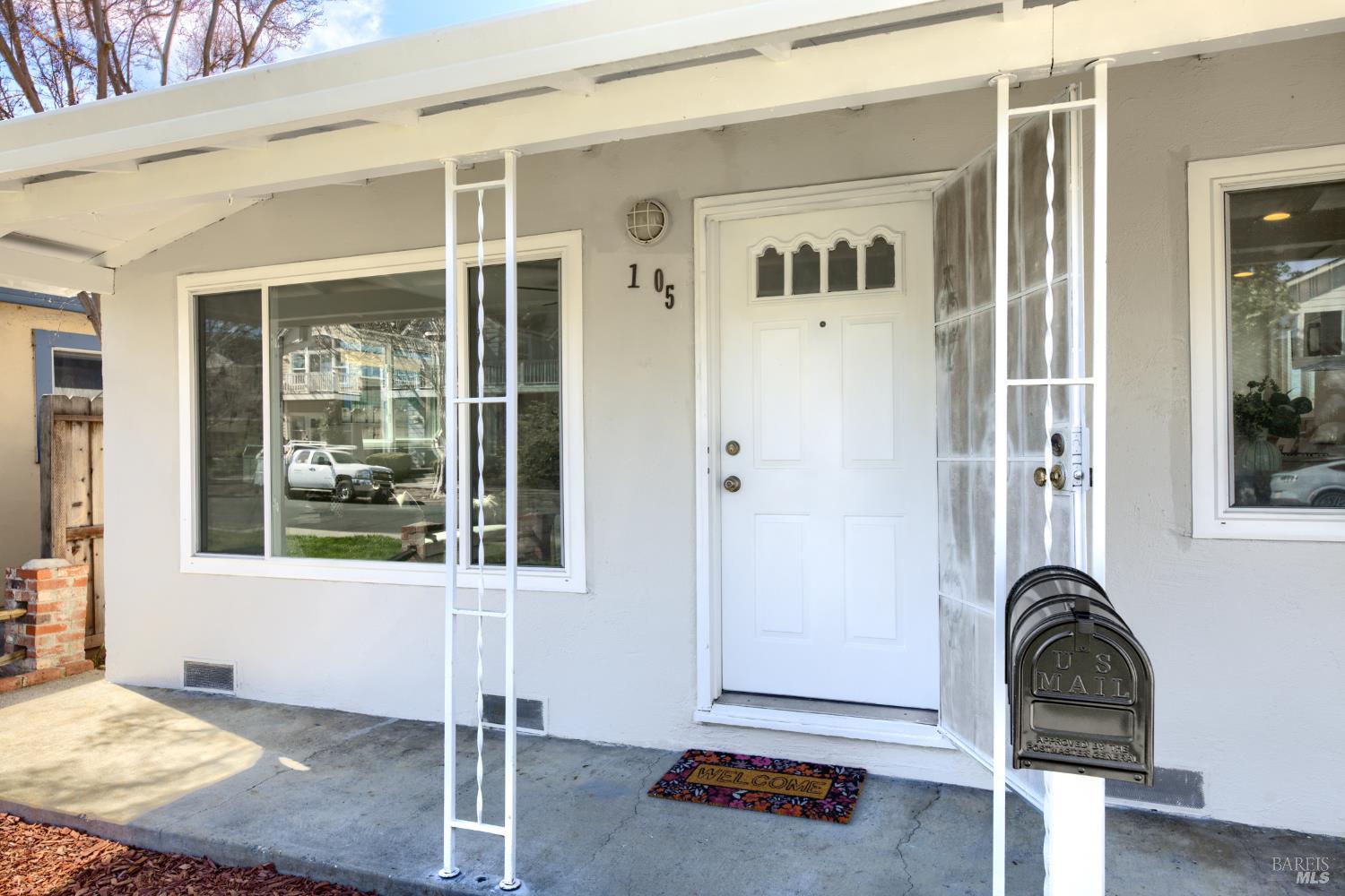 Detail Gallery Image 4 of 50 For 1105 Kellogg St, Suisun City,  CA 94585 - 3 Beds | 2 Baths