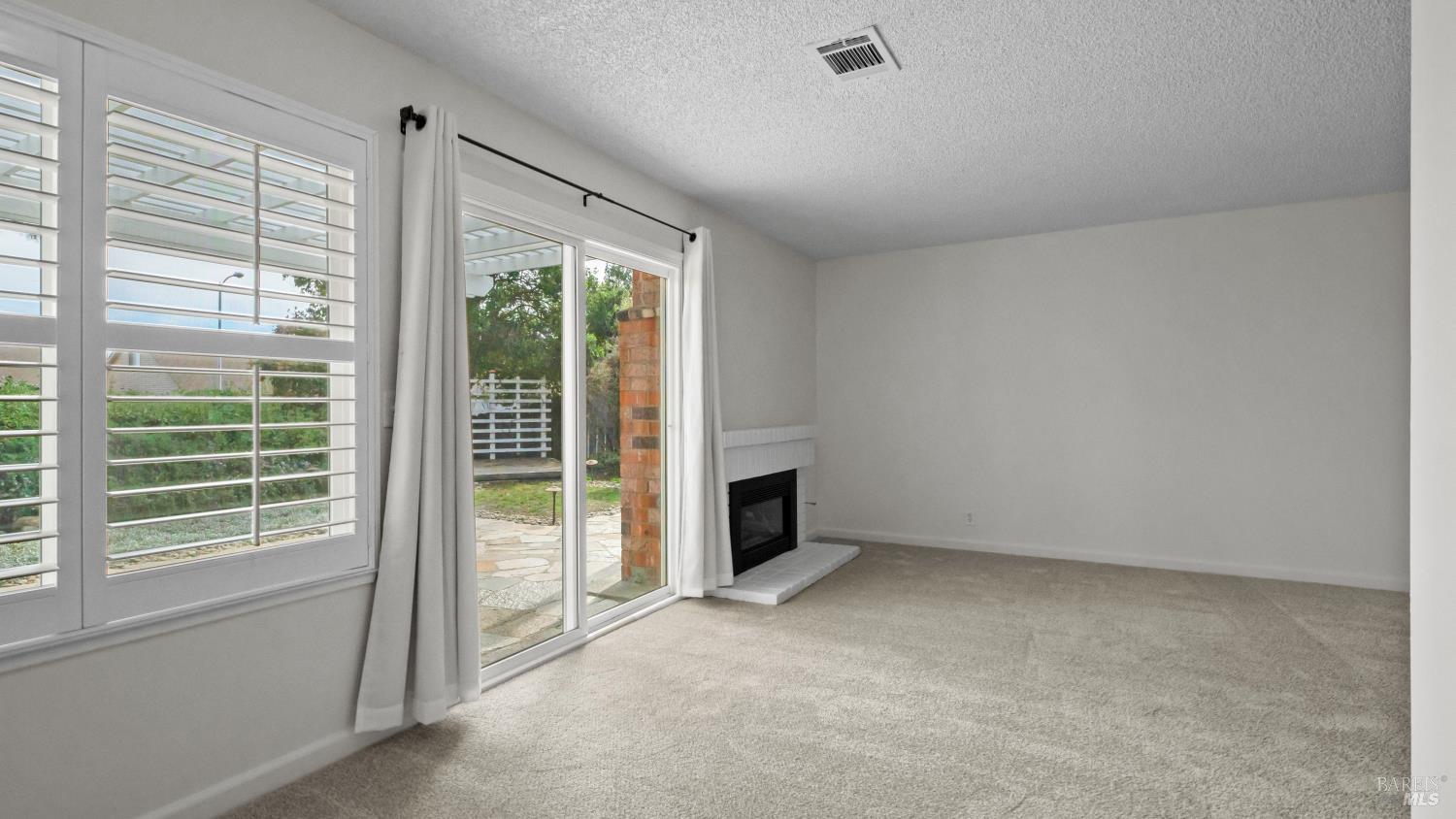 Detail Gallery Image 12 of 37 For 501 Asbury Ln, Fairfield,  CA 94533 - 3 Beds | 2 Baths