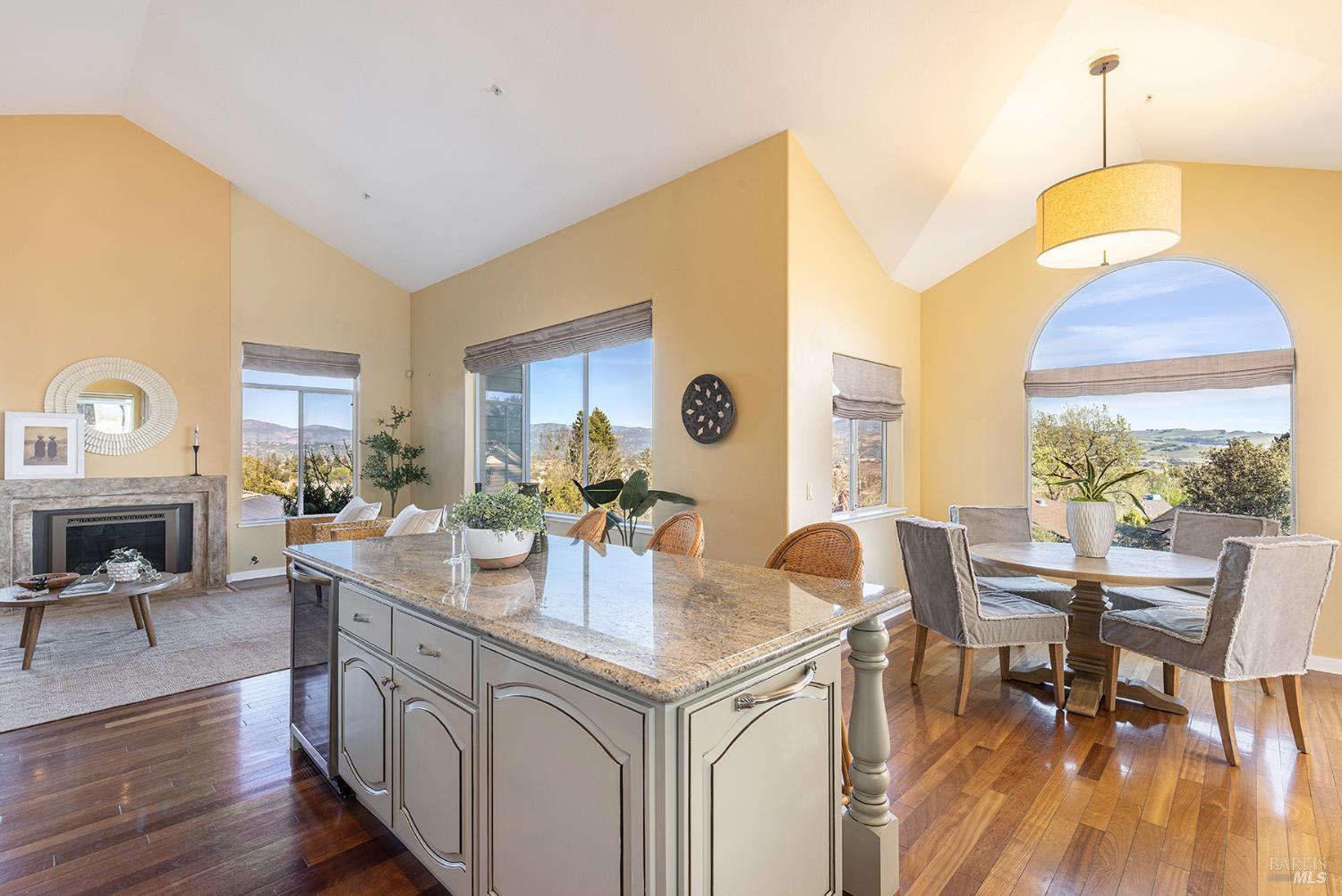 Detail Gallery Image 3 of 77 For 42 Clement Ct, Napa,  CA 94558 - 3 Beds | 2/1 Baths