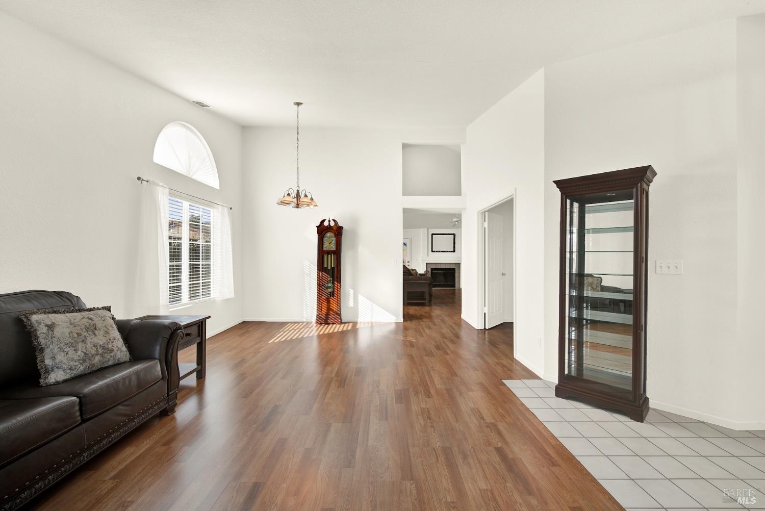 Detail Gallery Image 11 of 50 For 675 Brians Way, Dixon,  CA 95620 - 3 Beds | 2 Baths