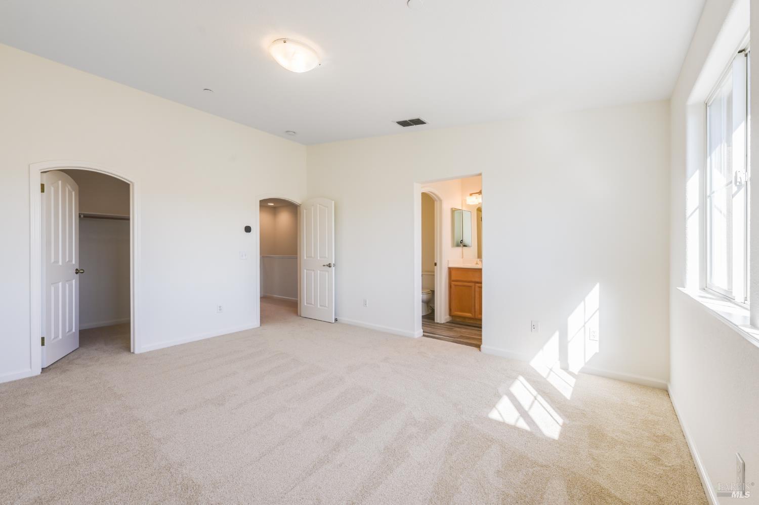 Detail Gallery Image 11 of 26 For 2835 Coleman Glen Ln, Santa Rosa,  CA 95407 - 3 Beds | 3 Baths