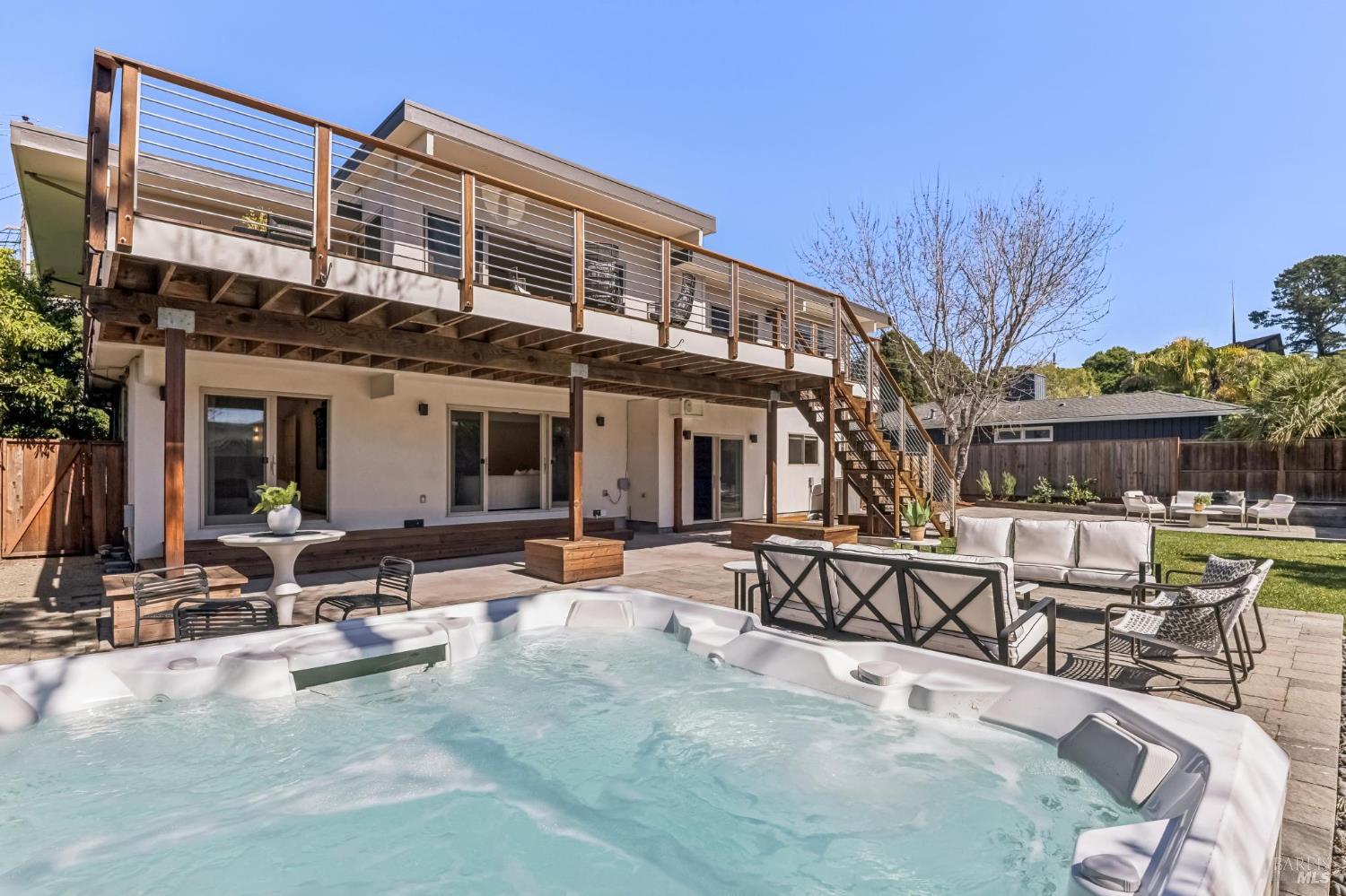 Detail Gallery Image 24 of 33 For 36 Bonnie Banks Way, San Rafael,  CA 94901 - 4 Beds | 3 Baths