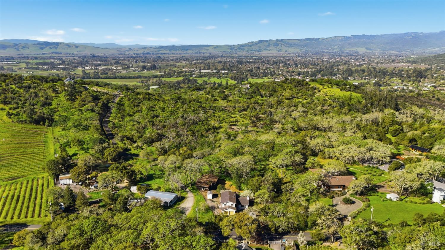 Detail Gallery Image 17 of 27 For 3575 Wood Valley Rd, Sonoma,  CA 95476 - 3 Beds | 3 Baths