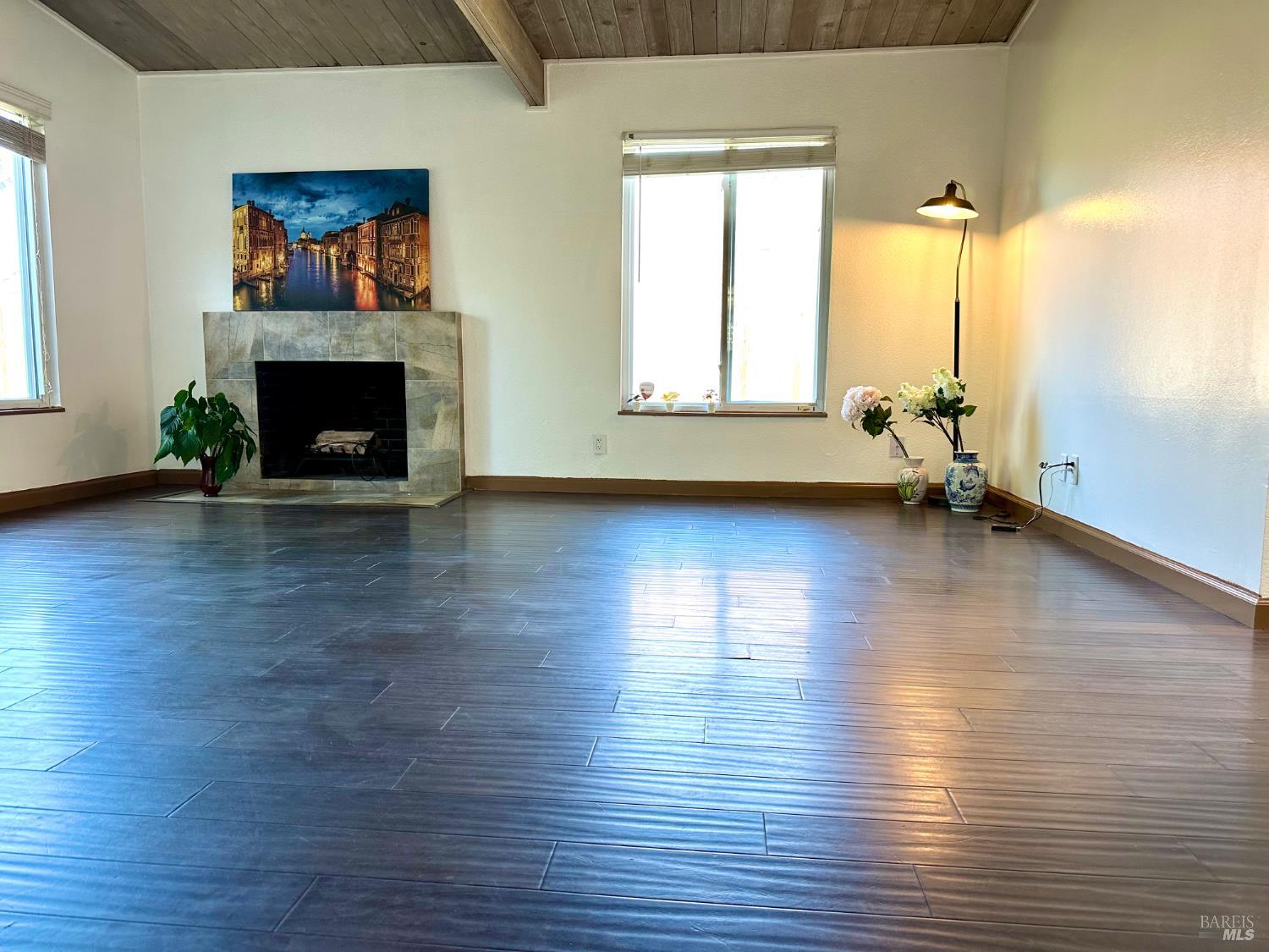 Detail Gallery Image 7 of 54 For 1111 Marionola Way, Pinole,  CA 94564 - 3 Beds | 1/1 Baths