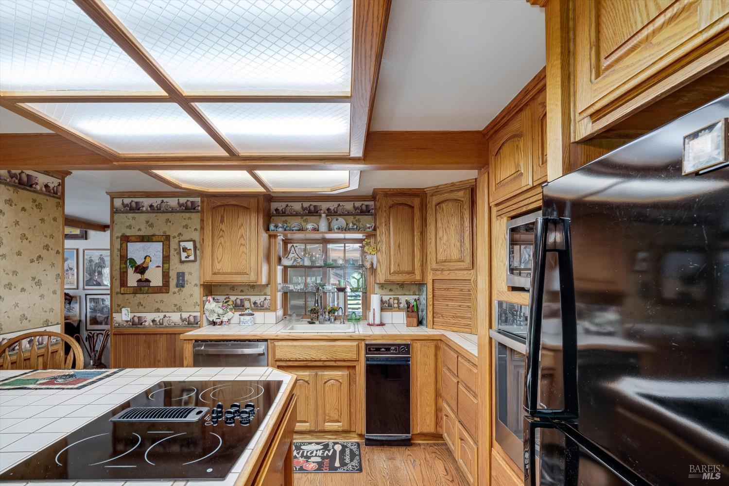 Detail Gallery Image 12 of 70 For 3061 North Ave, Napa,  CA 94558 - 3 Beds | 2 Baths