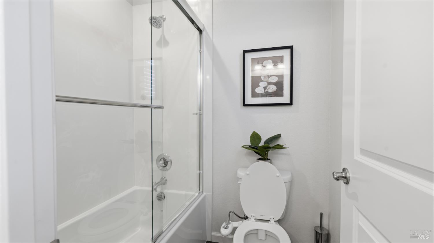 Detail Gallery Image 18 of 29 For 1401 Spur Ln, Fairfield,  CA 94533 - 4 Beds | 3 Baths