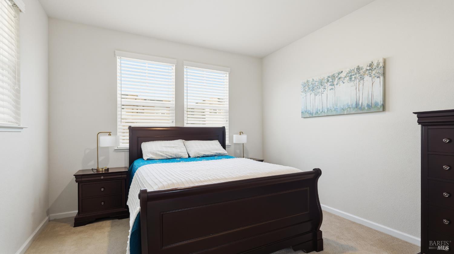 Detail Gallery Image 12 of 29 For 1401 Spur Ln, Fairfield,  CA 94533 - 4 Beds | 3 Baths