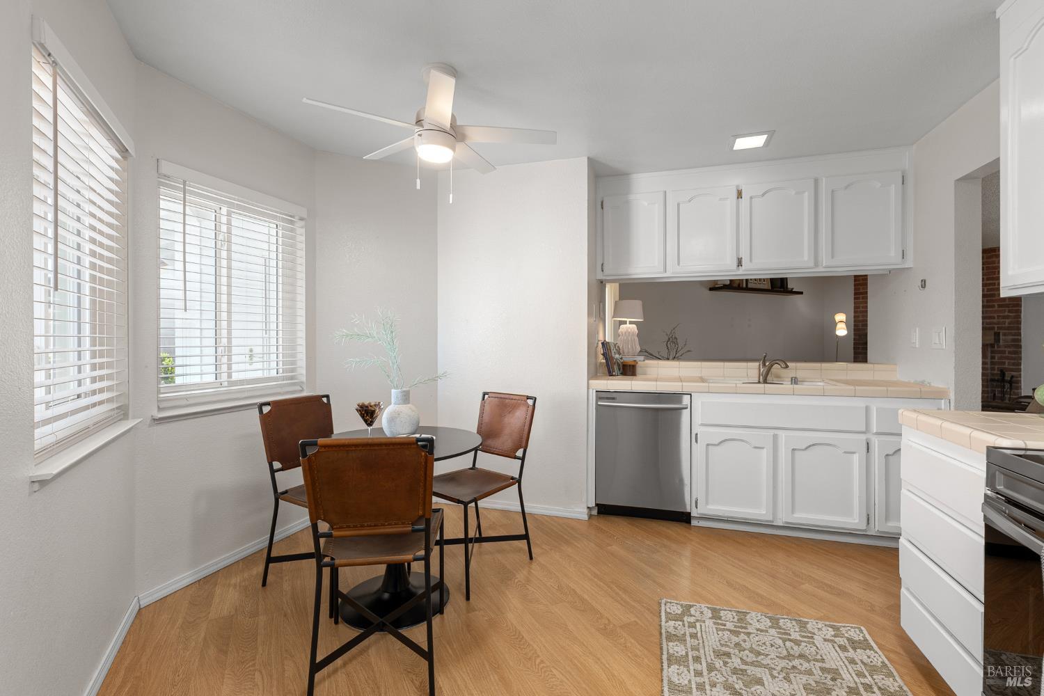 Detail Gallery Image 19 of 47 For 630 Kinglet St, Suisun City,  CA 94585 - 3 Beds | 2 Baths