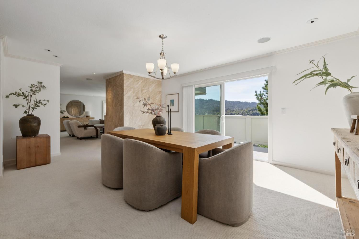 Detail Gallery Image 9 of 41 For 175 Upper via Casitas Unkn #26,  Greenbrae,  CA 94904 - 4 Beds | 2/1 Baths