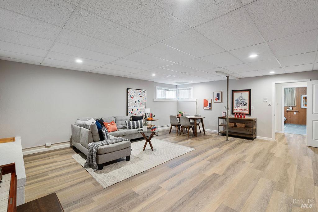 Detail Gallery Image 50 of 62 For 401 Valle Vista Ave, Vallejo,  CA 94590 - 4 Beds | 3 Baths