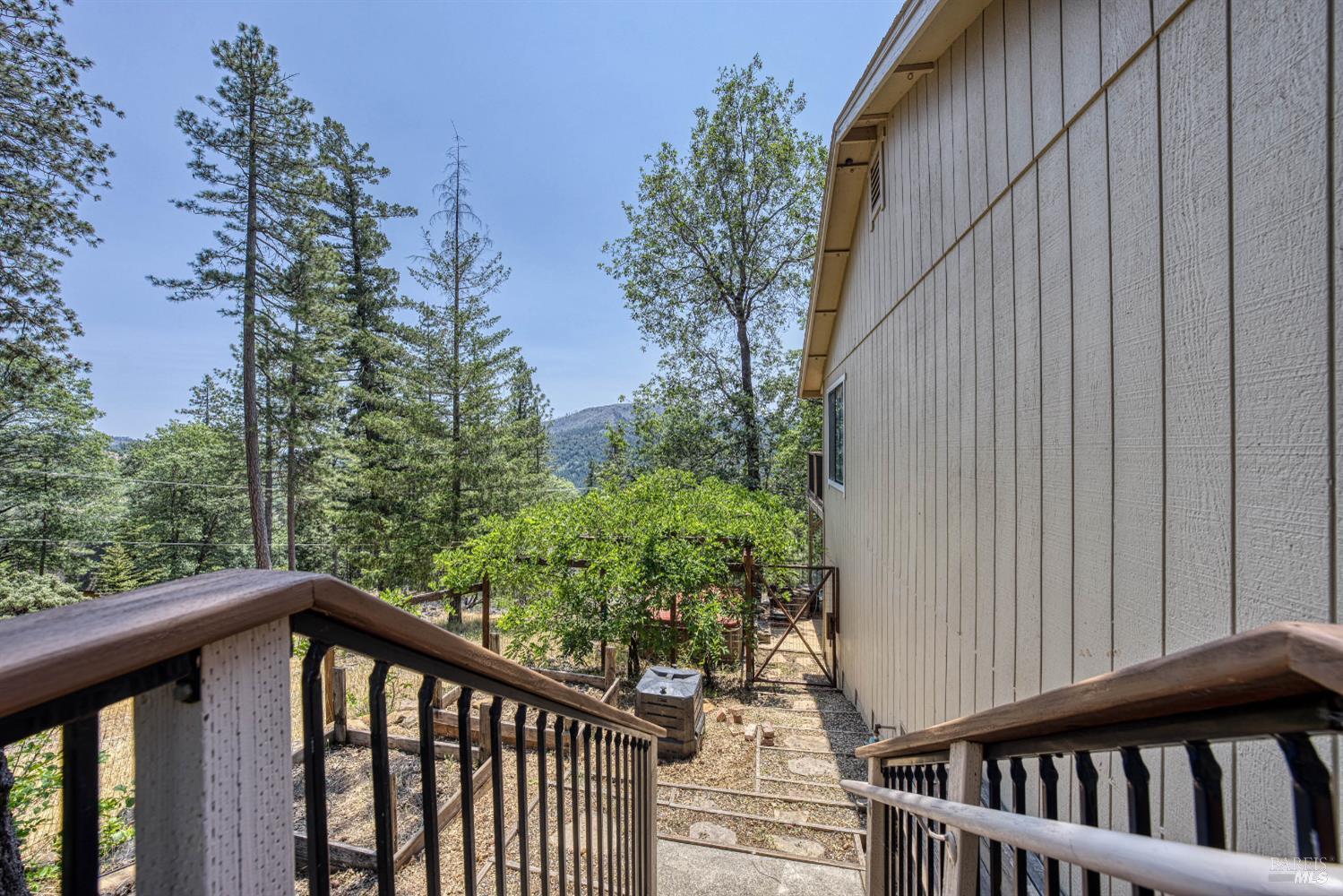 Detail Gallery Image 36 of 47 For 9591 Lassen Dr, Cobb,  CA 95426 - 3 Beds | 2 Baths