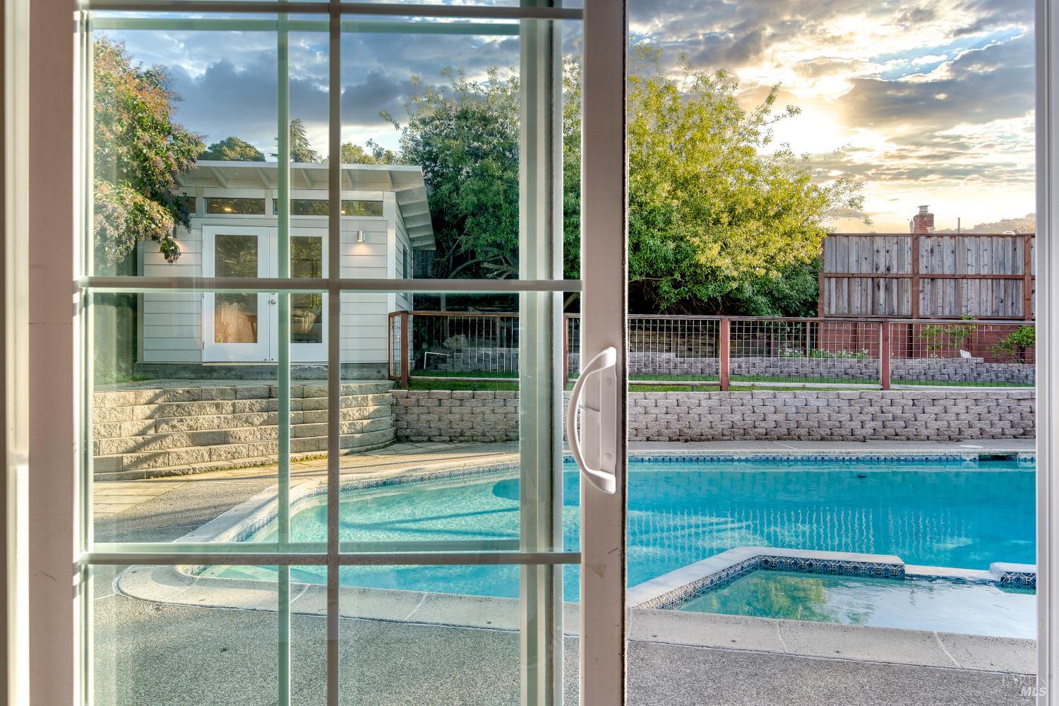 Detail Gallery Image 26 of 47 For 237 Alameda De La Loma Unkn, Novato,  CA 94949 - 3 Beds | 3 Baths