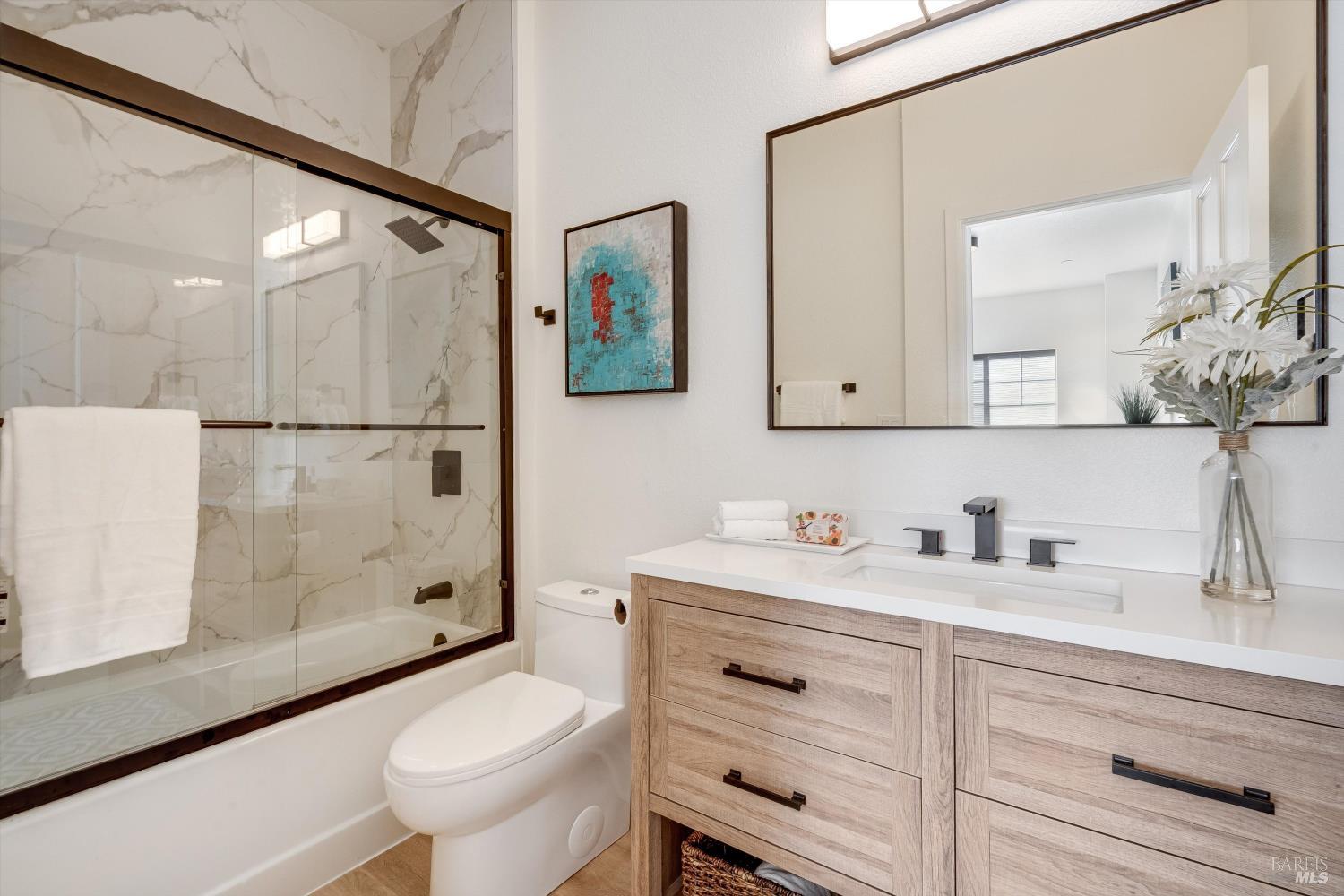 Detail Gallery Image 4 of 38 For 156 Valley Oak Dr, Napa,  CA 94558 - – Beds | – Baths