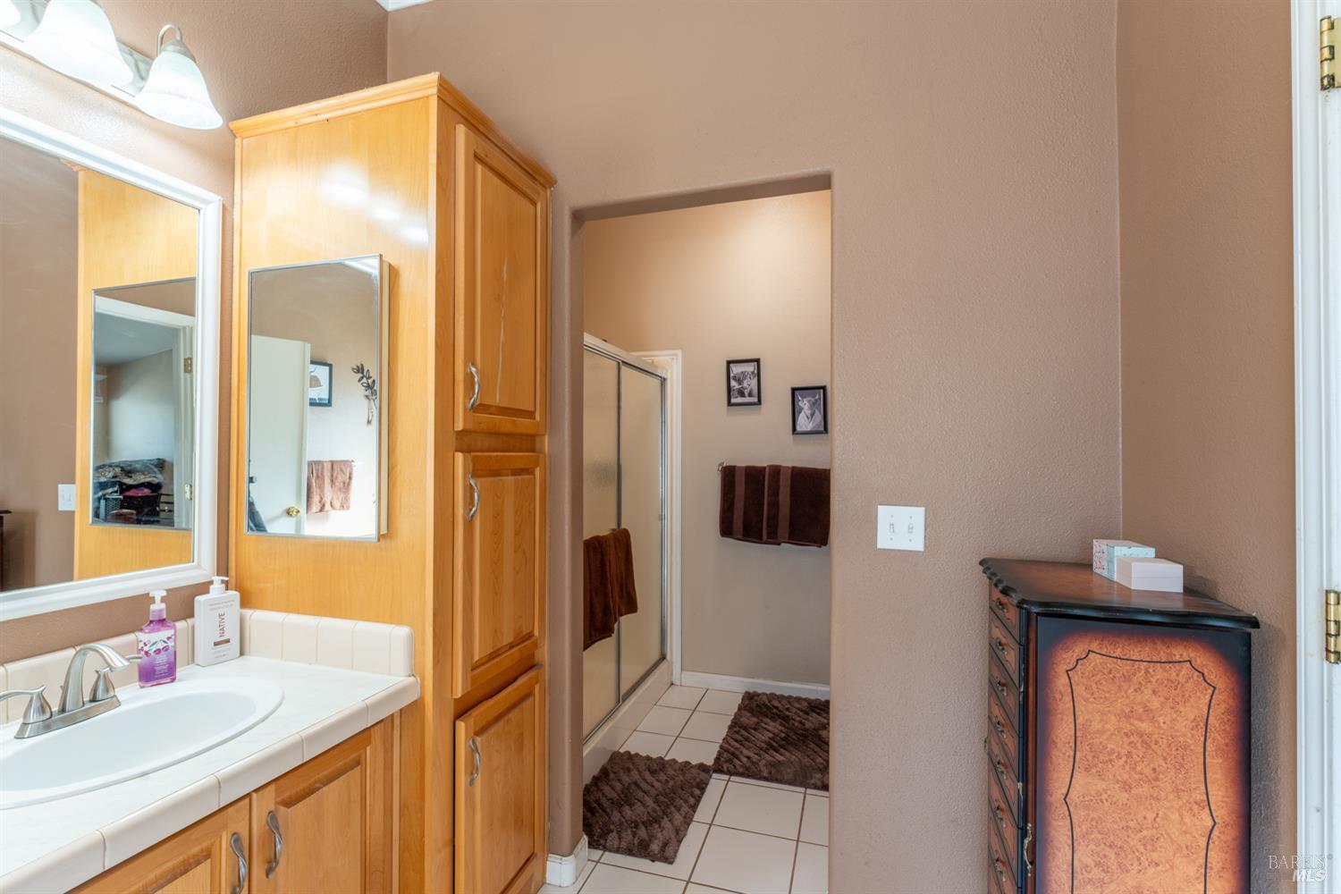 Detail Gallery Image 12 of 23 For 2301 North Road Rd, Laytonville,  CA 95454 - 3 Beds | 2 Baths