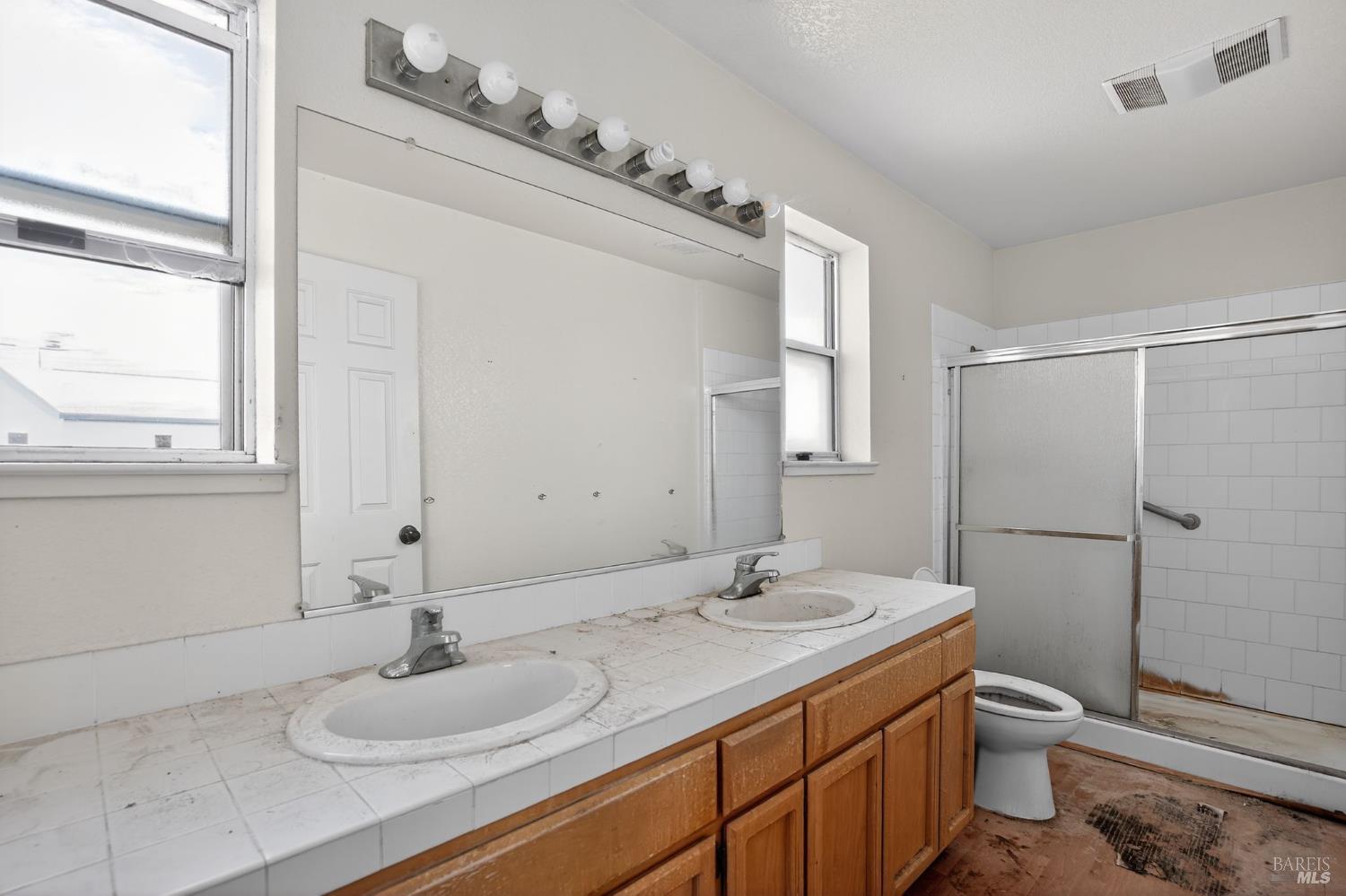 Detail Gallery Image 29 of 30 For 619 Commodore Dr, Richmond,  CA 94804 - 2 Beds | 2/1 Baths
