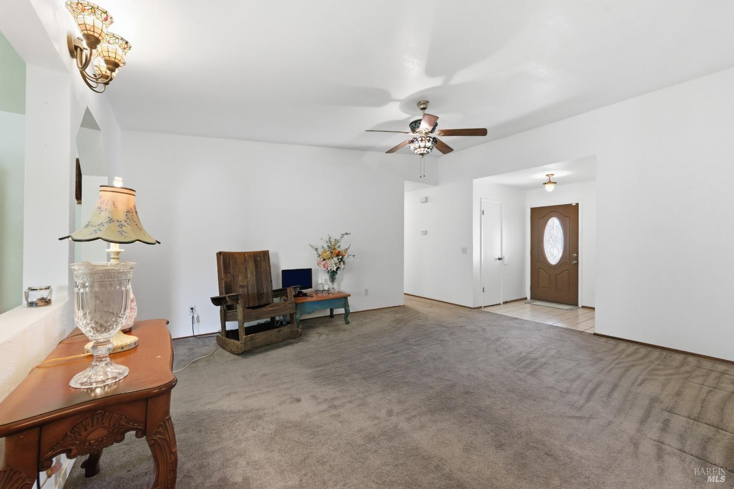 Detail Gallery Image 8 of 43 For 532 Gregory Dr, Vacaville,  CA 95687 - 4 Beds | 2 Baths