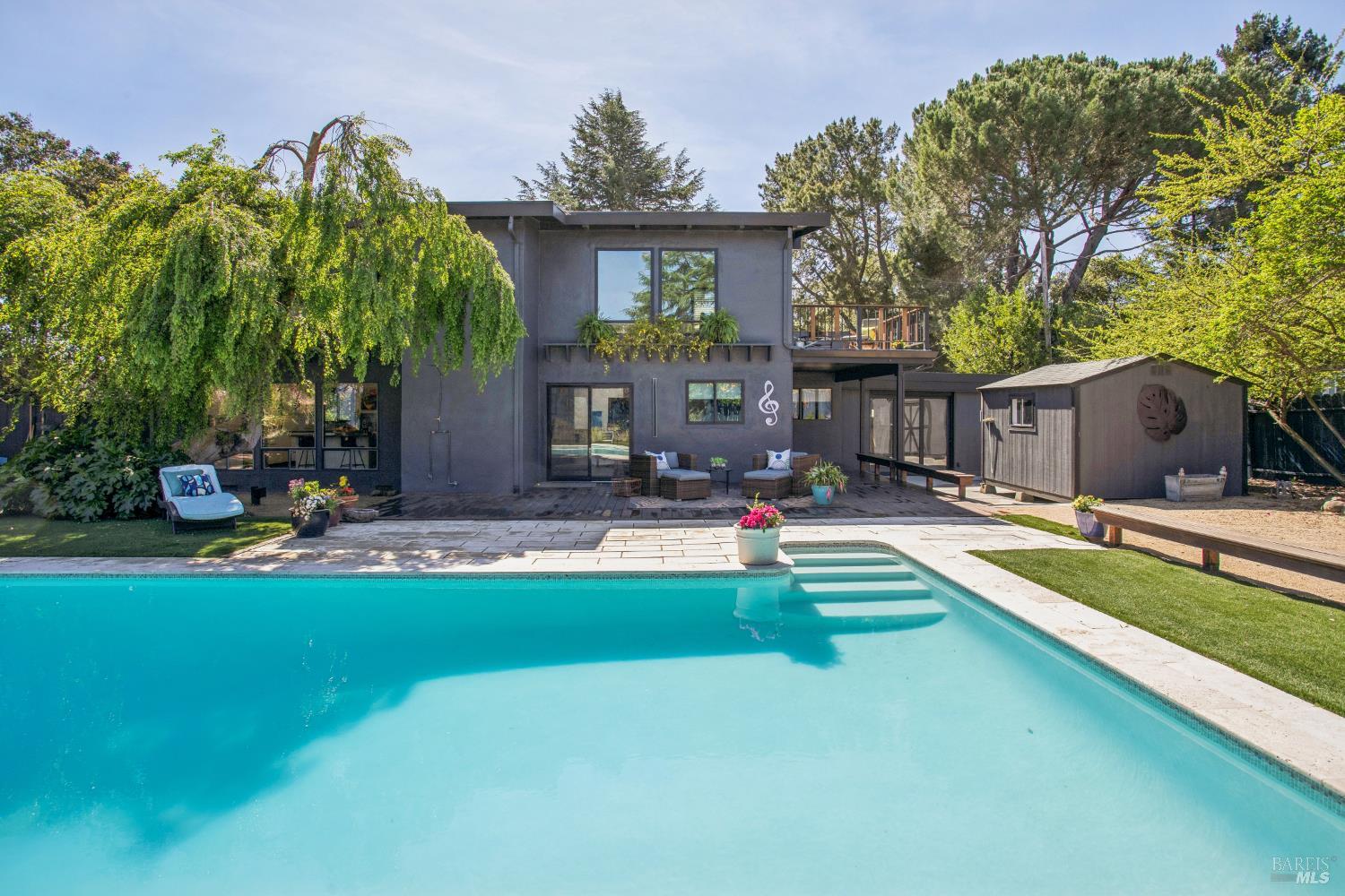 Detail Gallery Image 25 of 25 For 2100 Center Rd, Novato,  CA 94947 - 4 Beds | 3 Baths