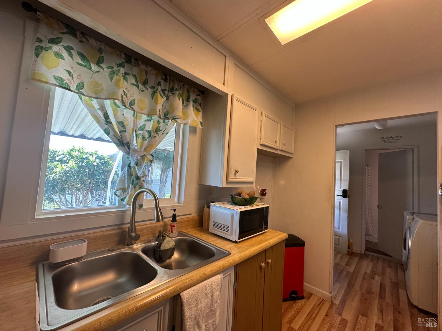 Detail Gallery Image 12 of 25 For 121 Century Ct, Fairfield,  CA 94533 - 3 Beds | 2 Baths