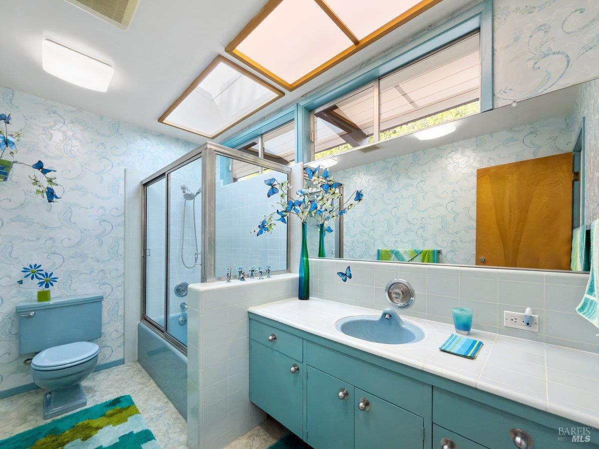 Detail Gallery Image 30 of 58 For 5 Mather Rd, San Anselmo,  CA 94960 - 5 Beds | 2 Baths