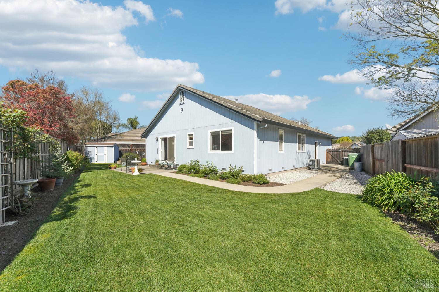 Detail Gallery Image 29 of 37 For 719 Hackberry Ct, Windsor,  CA 95492 - 3 Beds | 2 Baths