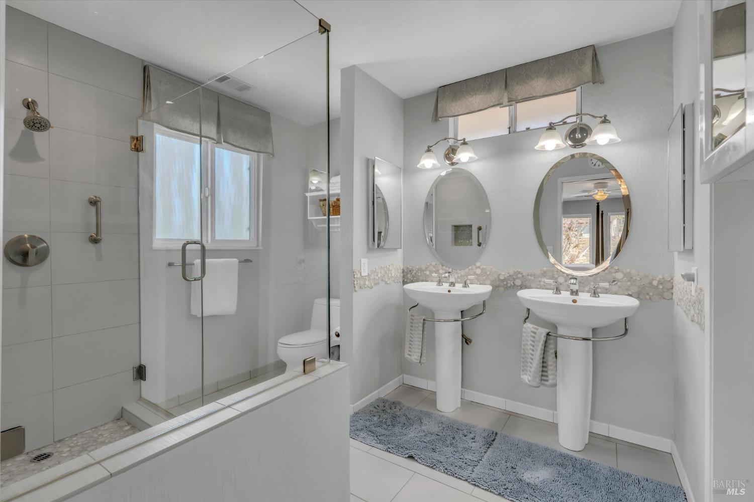 Detail Gallery Image 25 of 52 For 507 Union Ct, Benicia,  CA 94510 - 5 Beds | 3 Baths