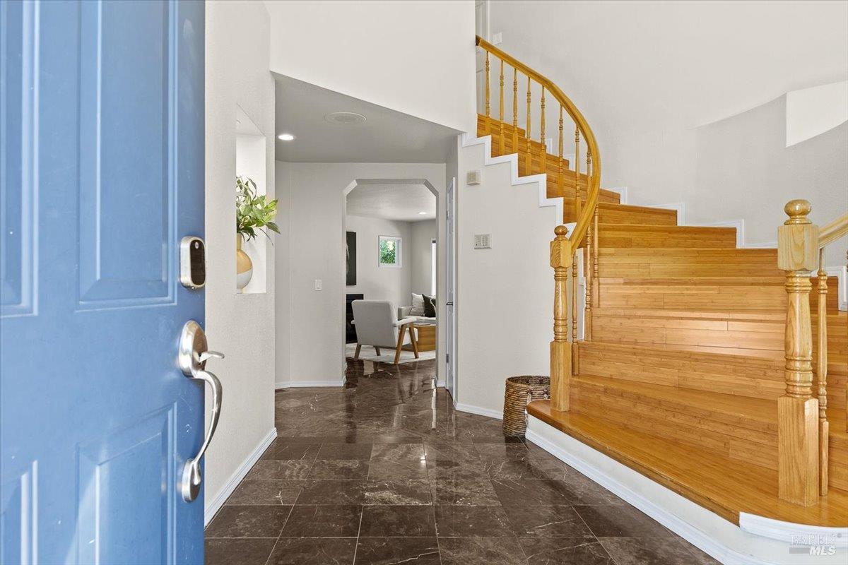 Detail Gallery Image 3 of 60 For 9524 Sheffield St, Windsor,  CA 95492 - 4 Beds | 3 Baths