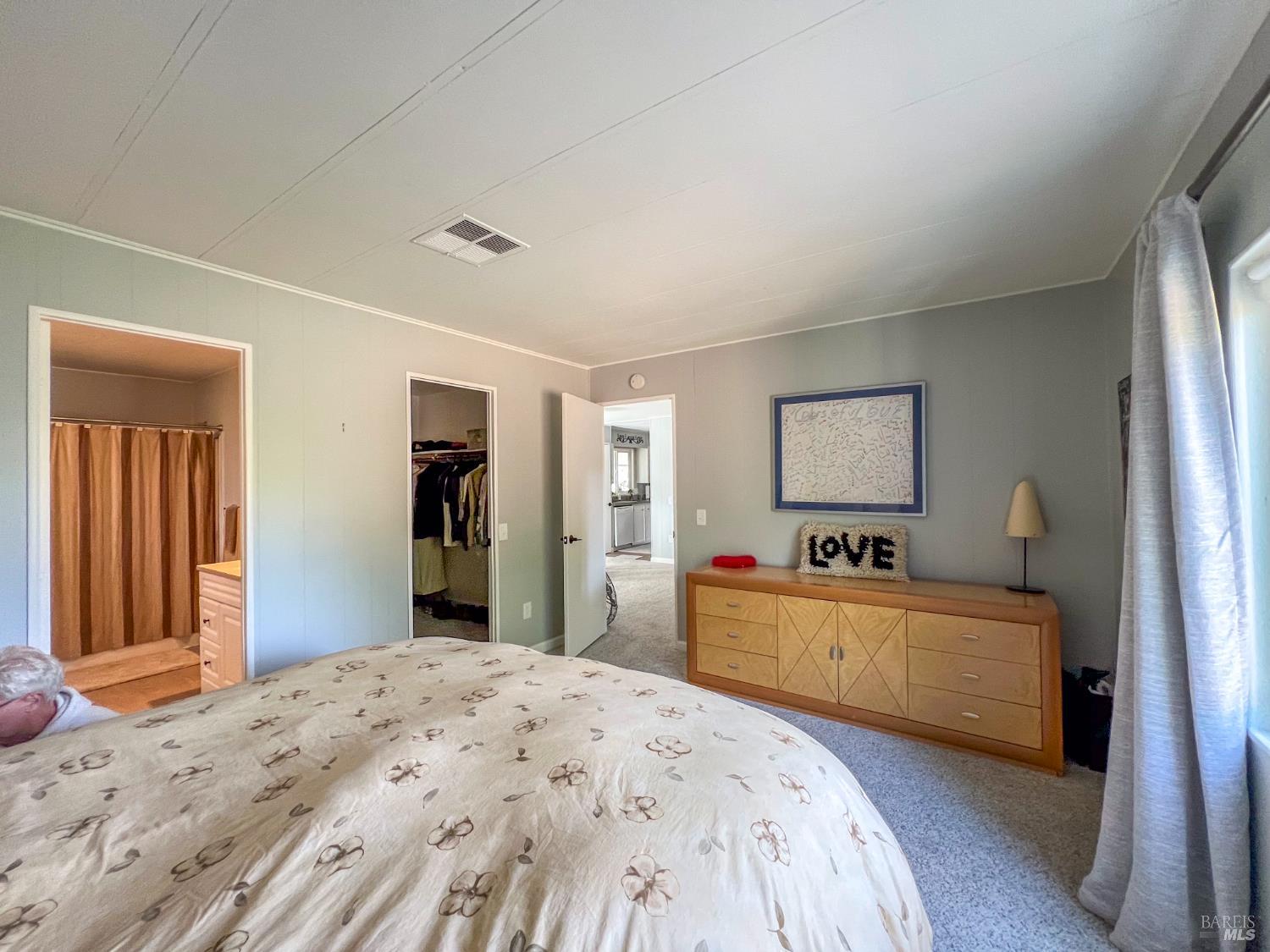 Detail Gallery Image 9 of 66 For 145 Bear Flag Rd, Sonoma,  CA 95476 - 3 Beds | 2 Baths