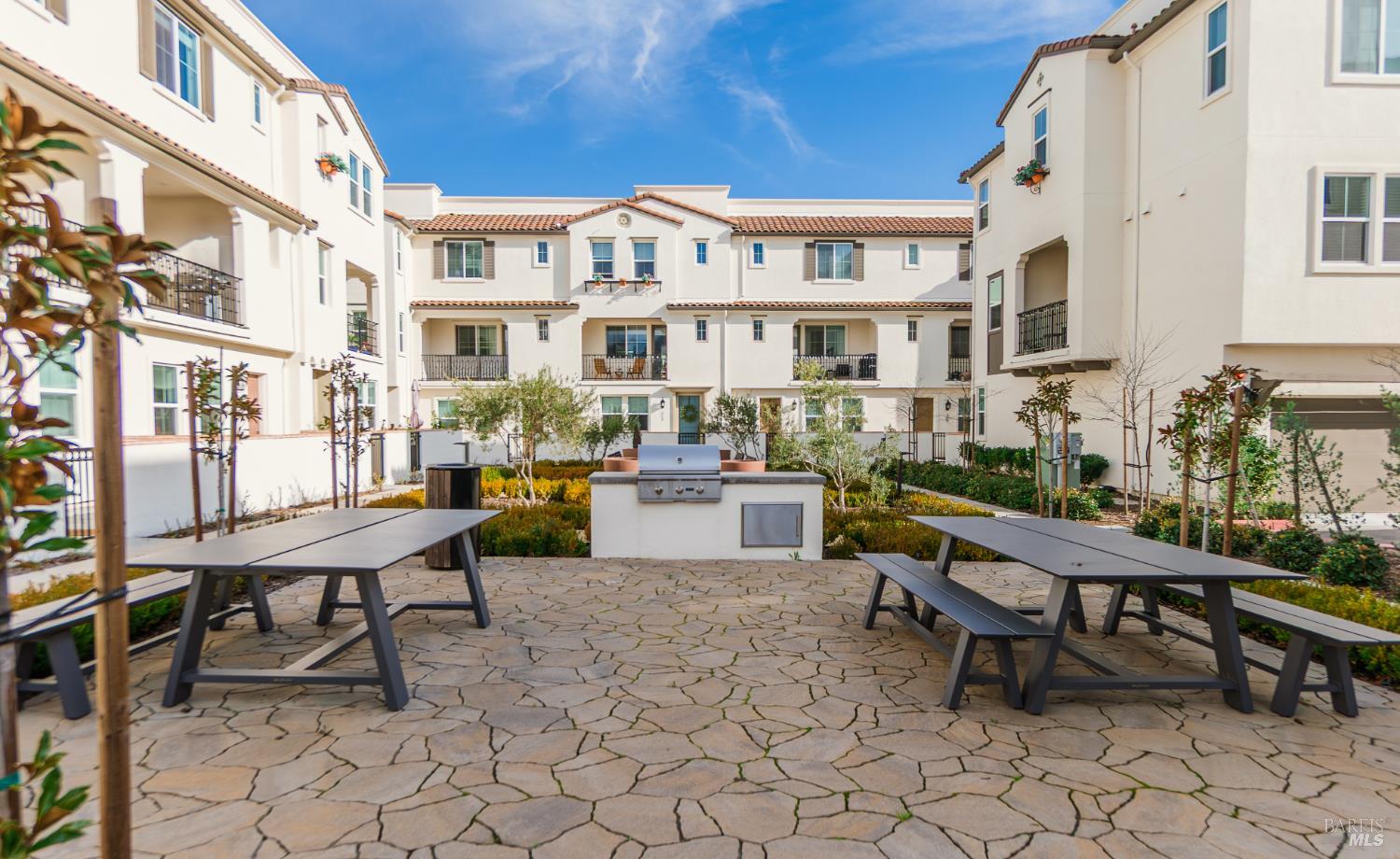 Detail Gallery Image 35 of 37 For 306 Rockview Rd, Novato,  CA 94949 - 4 Beds | 3/1 Baths