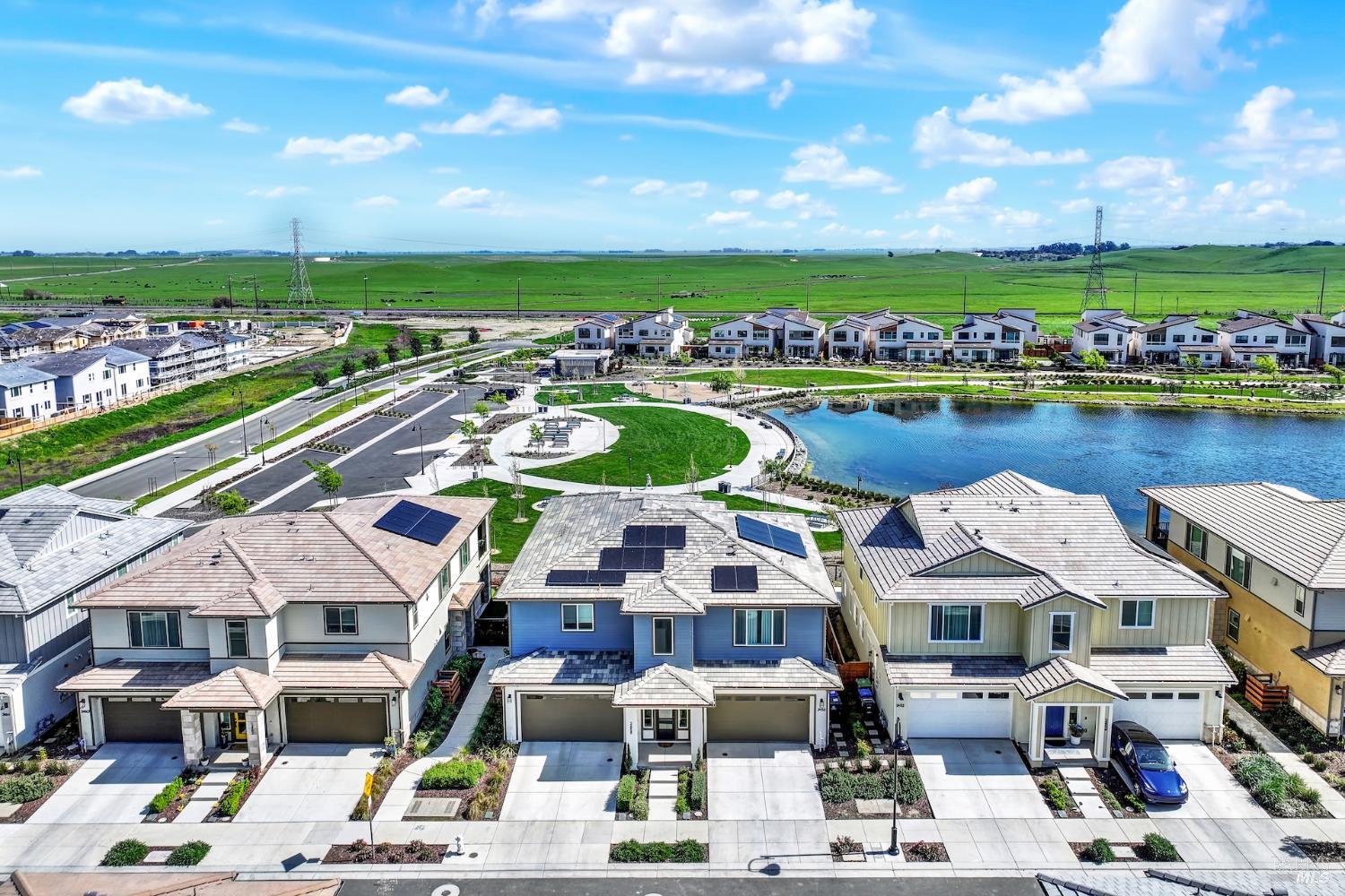 Detail Gallery Image 2 of 52 For 2456 Shore Vista Unkn, Fairfield,  CA 94533 - 3 Beds | 2 Baths