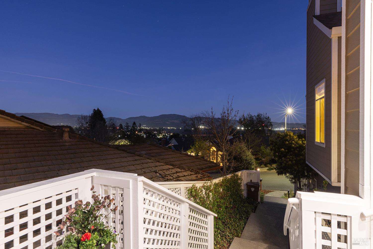 Detail Gallery Image 7 of 77 For 42 Clement Ct, Napa,  CA 94558 - 3 Beds | 2/1 Baths