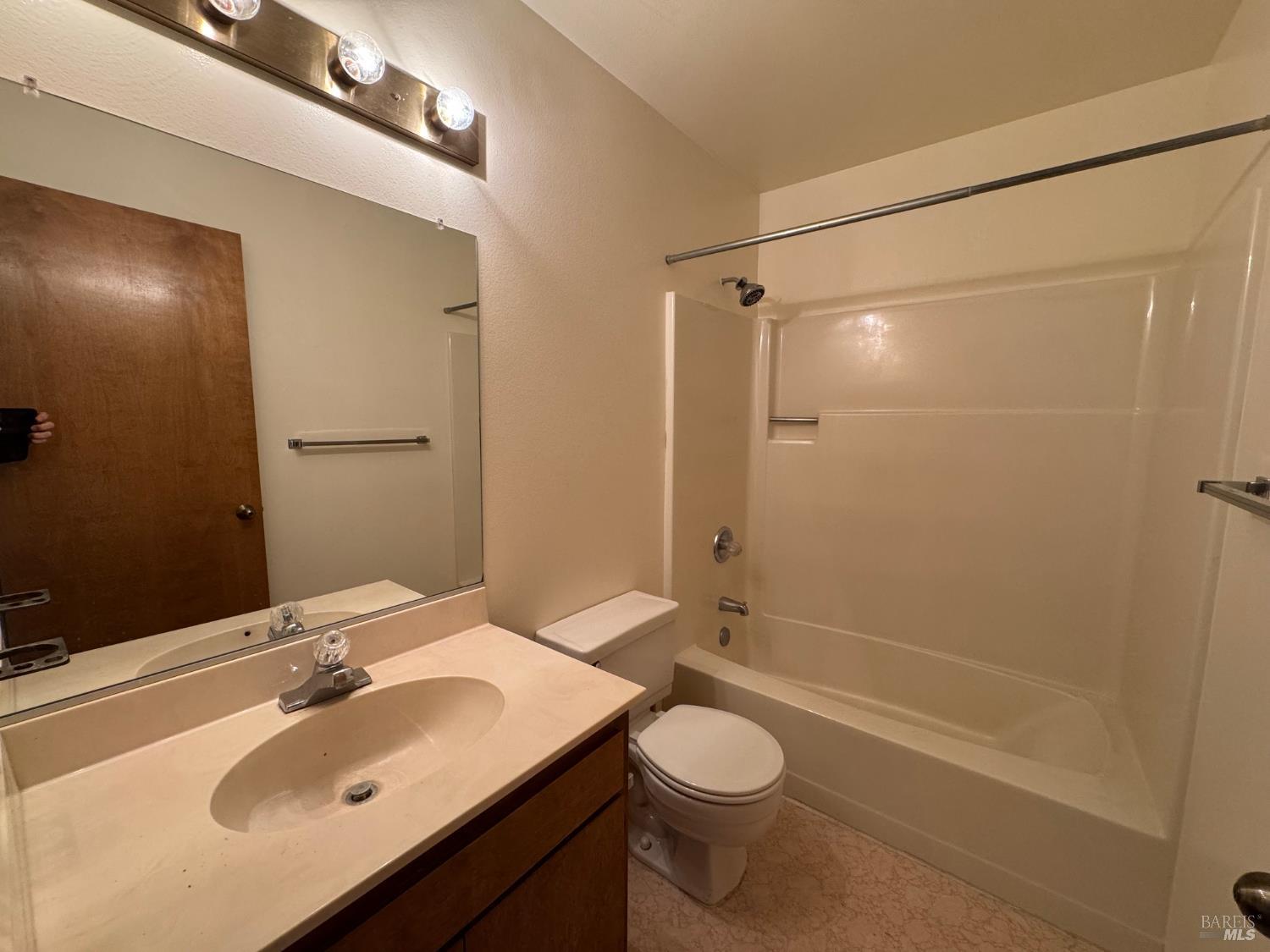 Detail Gallery Image 19 of 26 For 1328 Monte Vista Ave, Saint Helena,  CA 94574 - – Beds | – Baths