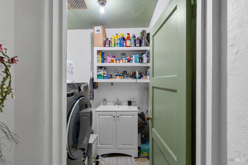 Detail Gallery Image 13 of 48 For 205 Pacific Ave #213,  Rodeo,  CA 94572 - 3 Beds | 5 Baths