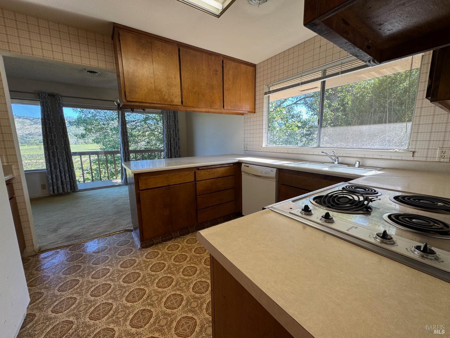 Detail Gallery Image 14 of 26 For 1328 Monte Vista Ave, Saint Helena,  CA 94574 - – Beds | – Baths