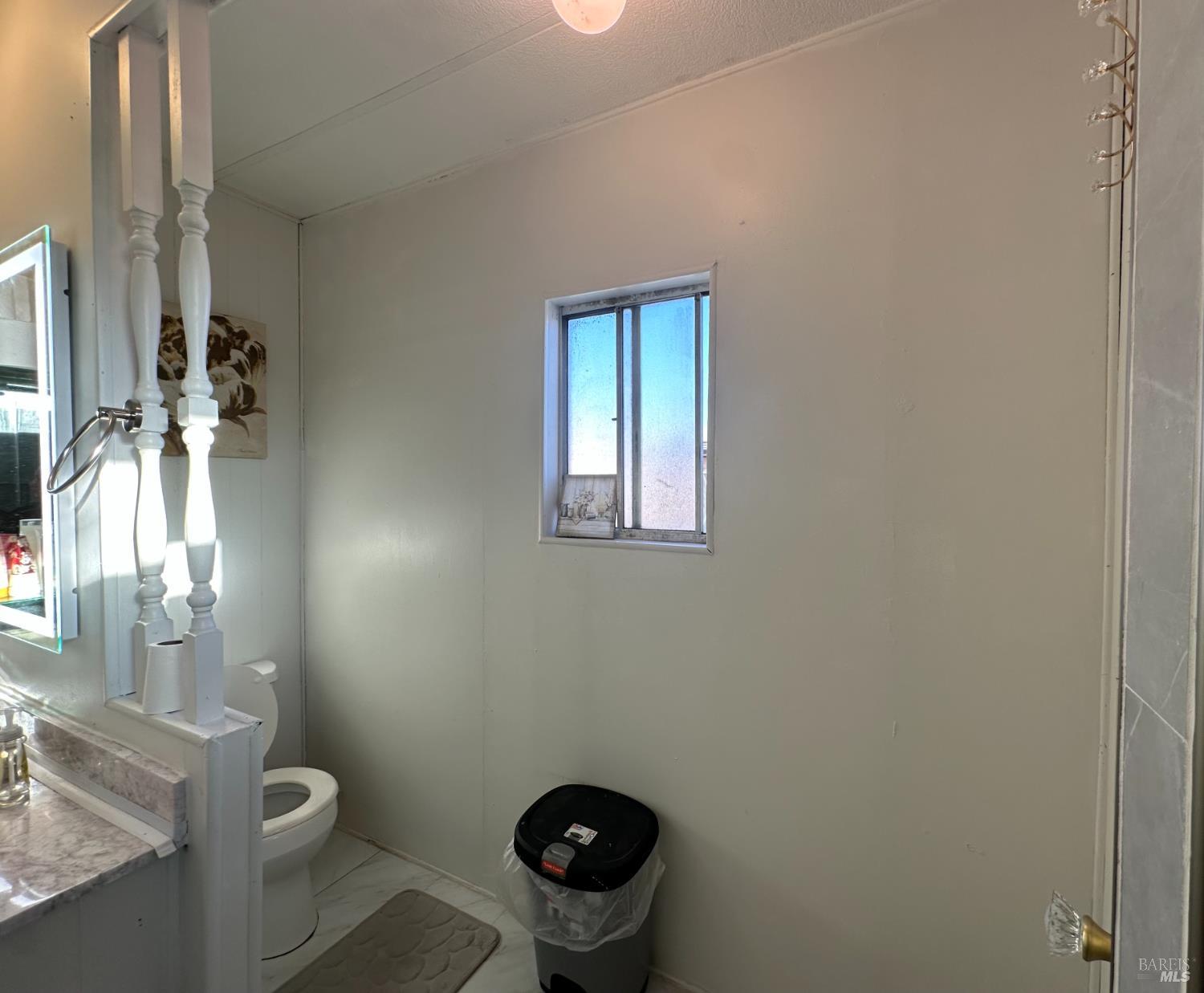 Detail Gallery Image 14 of 25 For 121 Century Ct, Fairfield,  CA 94533 - 3 Beds | 2 Baths