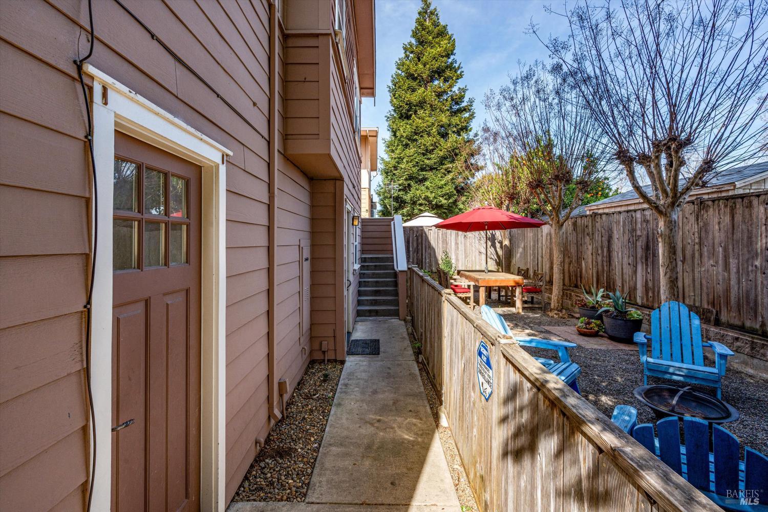 Detail Gallery Image 10 of 38 For 156 Valley Oak Dr, Napa,  CA 94558 - – Beds | – Baths