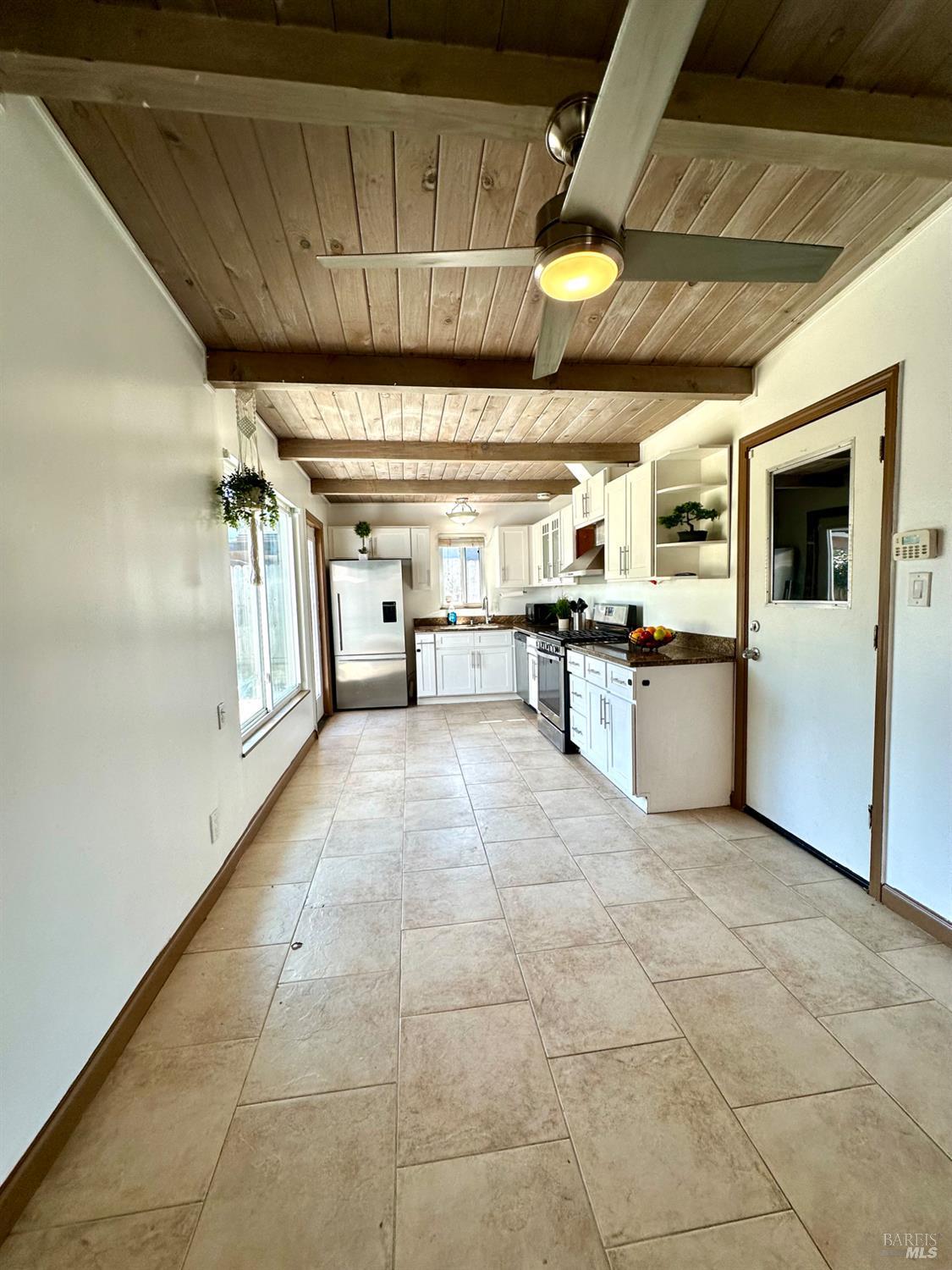 Detail Gallery Image 16 of 54 For 1111 Marionola Way, Pinole,  CA 94564 - 3 Beds | 1/1 Baths