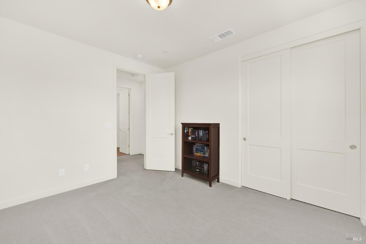 Detail Gallery Image 35 of 61 For 2432 Artisan Way, Fairfield,  CA 94533 - 4 Beds | 2/1 Baths