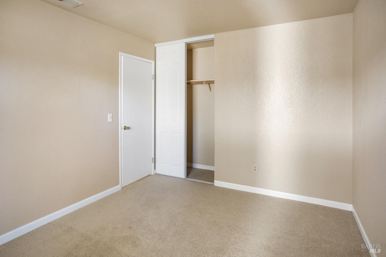 Detail Gallery Image 19 of 38 For 2505 Copperfield Dr, Santa Rosa,  CA 95401 - 4 Beds | 2 Baths