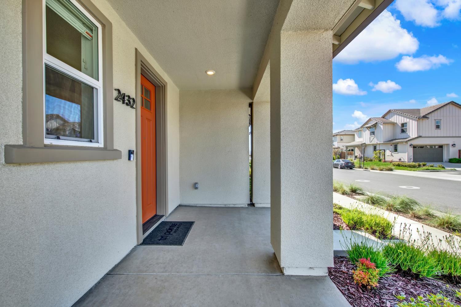 Detail Gallery Image 11 of 61 For 2432 Artisan Way, Fairfield,  CA 94533 - 4 Beds | 2/1 Baths