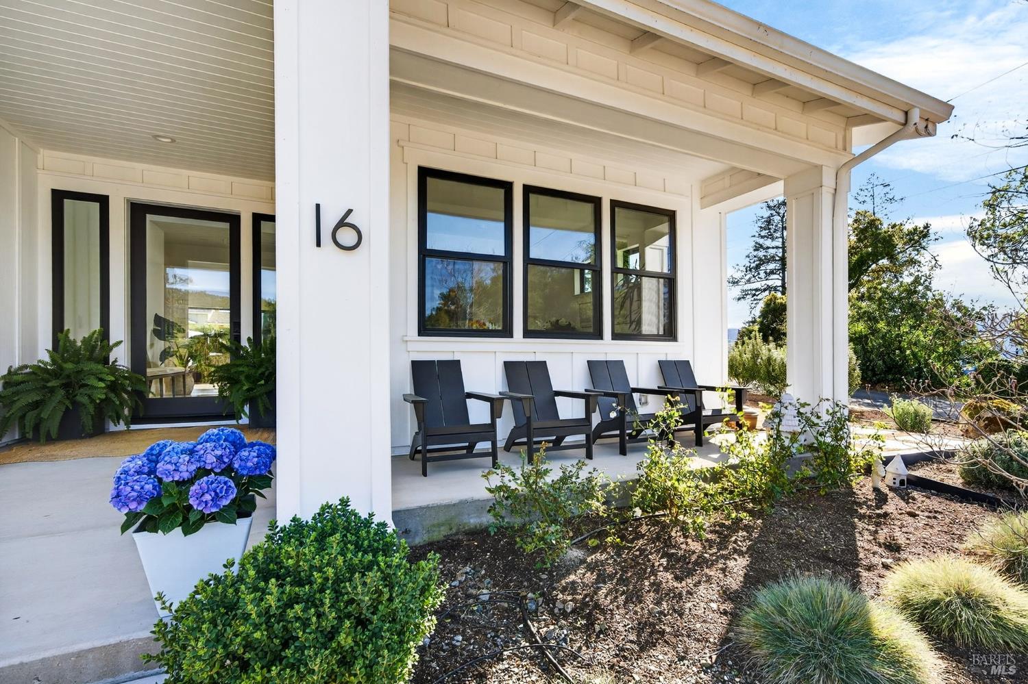 Detail Gallery Image 4 of 86 For 16 Upland Rd, Saint Helena,  CA 94574 - 4 Beds | 4/2 Baths