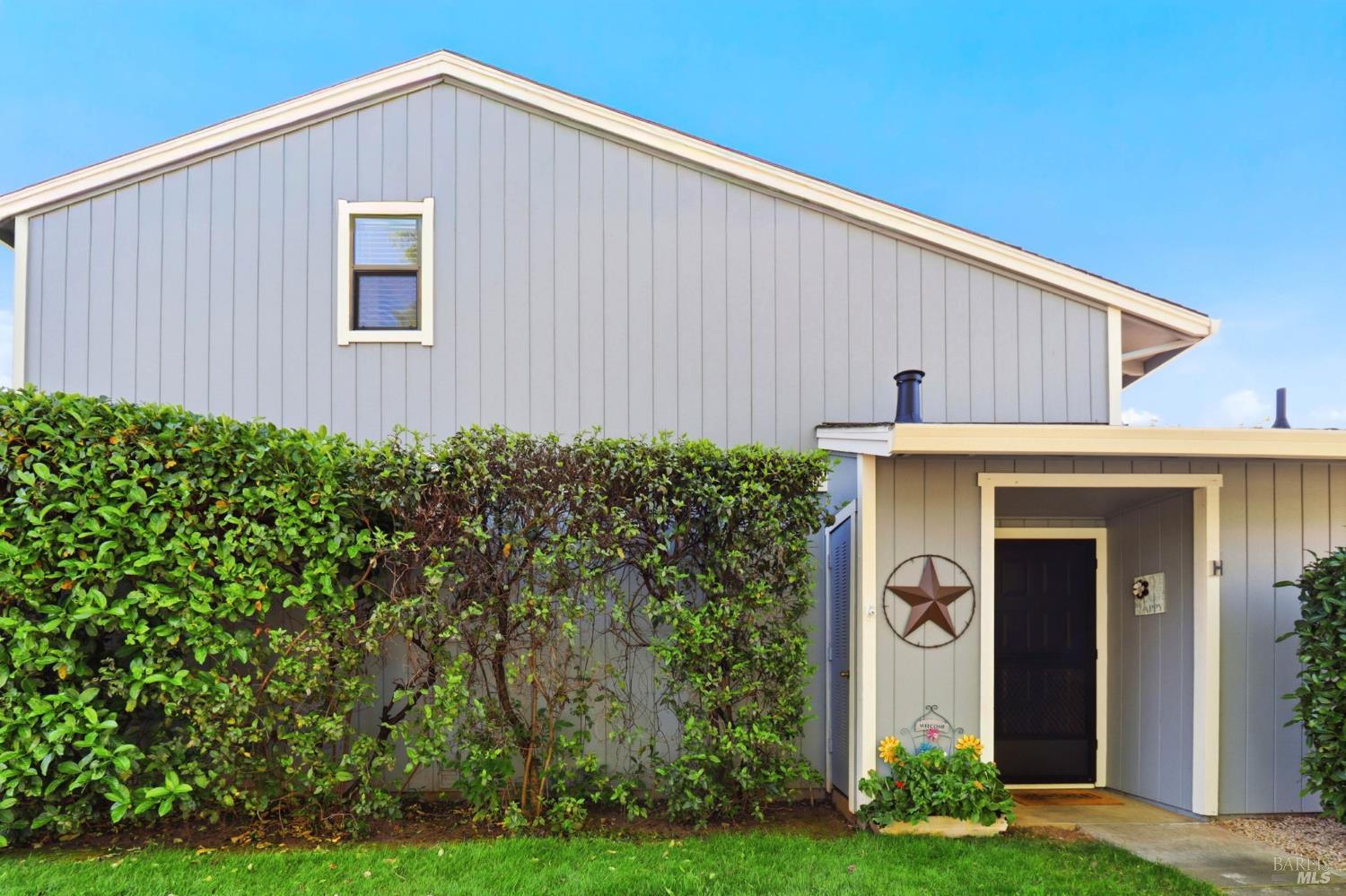 Detail Gallery Image 4 of 32 For 19167 Robinson Rd #H,  Sonoma,  CA 95476 - 2 Beds | 1/1 Baths