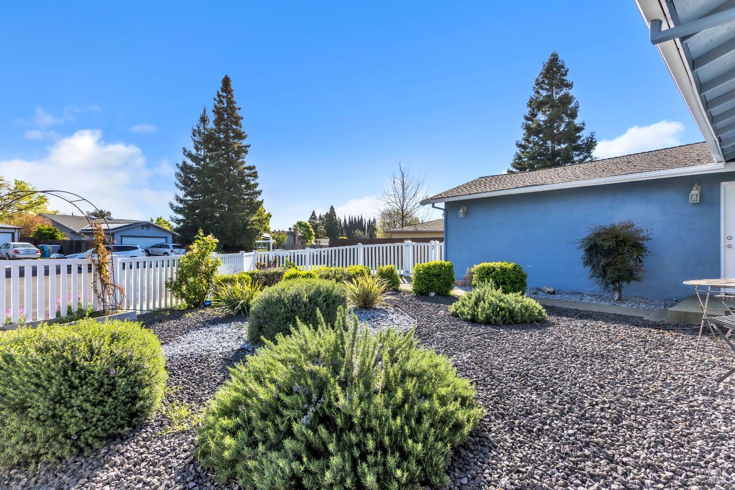 Detail Gallery Image 23 of 24 For 412 Pepper Ct, Vacaville,  CA 95687 - 3 Beds | 2 Baths