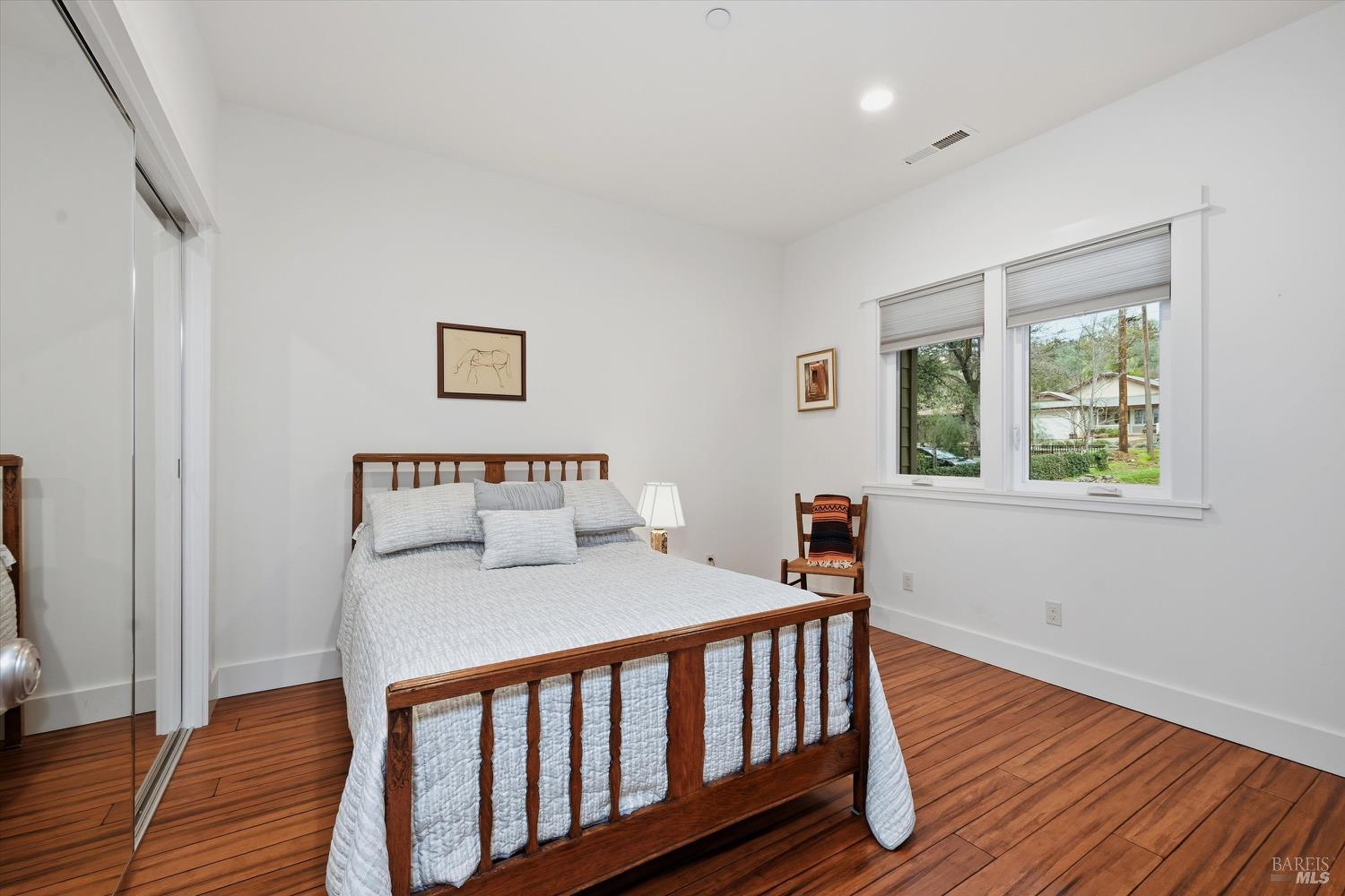 Detail Gallery Image 25 of 57 For 18793 N Shore Dr, Hidden Valley Lake,  CA 95467 - 5 Beds | 3/1 Baths