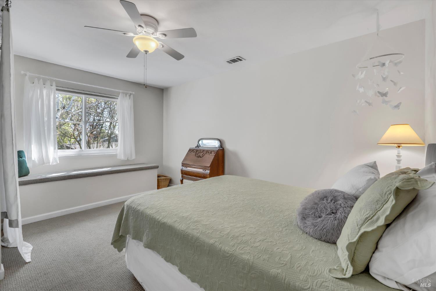 Detail Gallery Image 34 of 52 For 507 Union Ct, Benicia,  CA 94510 - 5 Beds | 3 Baths